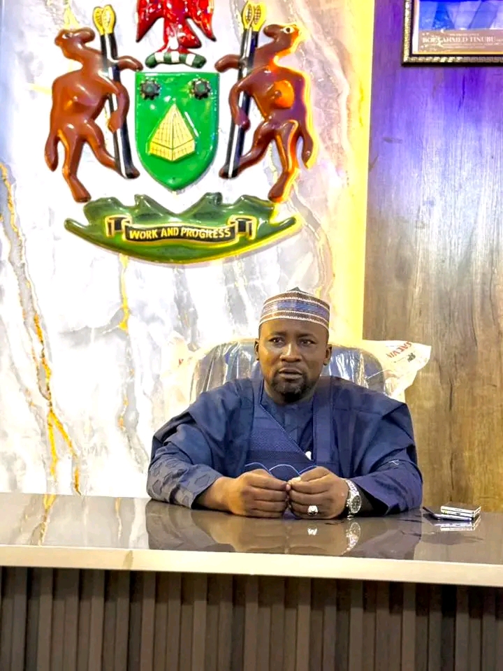 Hardwoker ya rushe Majalisar Zartarwar Ƙaramar Hukumar Kumbotso nan ta ke